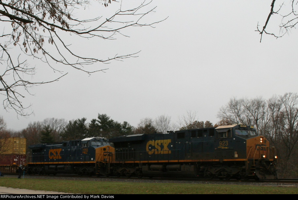 CSX 923